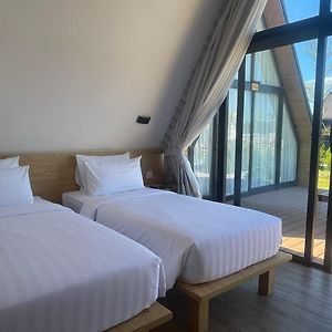 Twin Beds Garden View